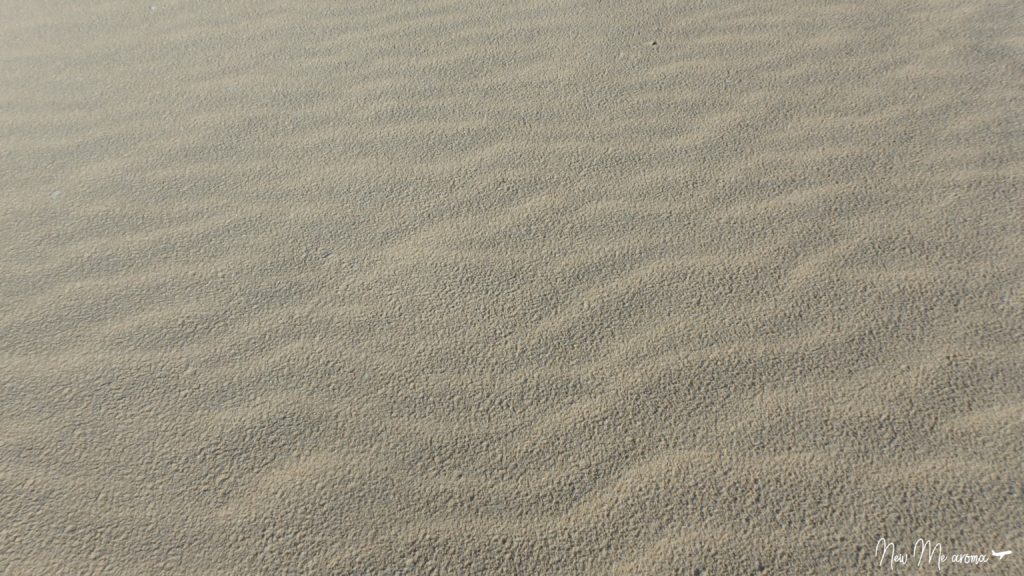 与那覇前浜ビーチの砂浜