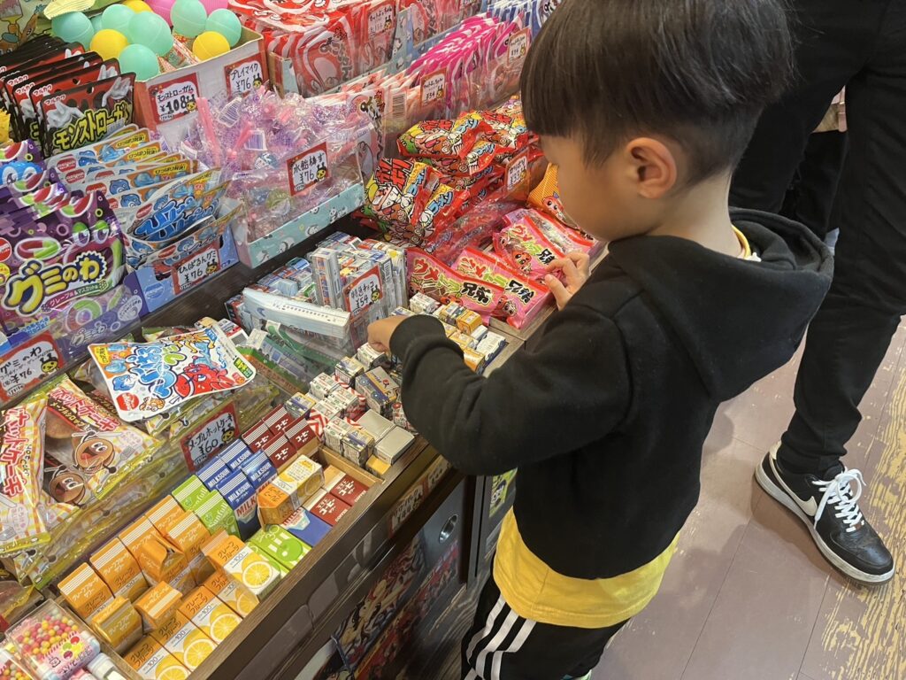 錦糸町オリナス　駄菓子屋さん