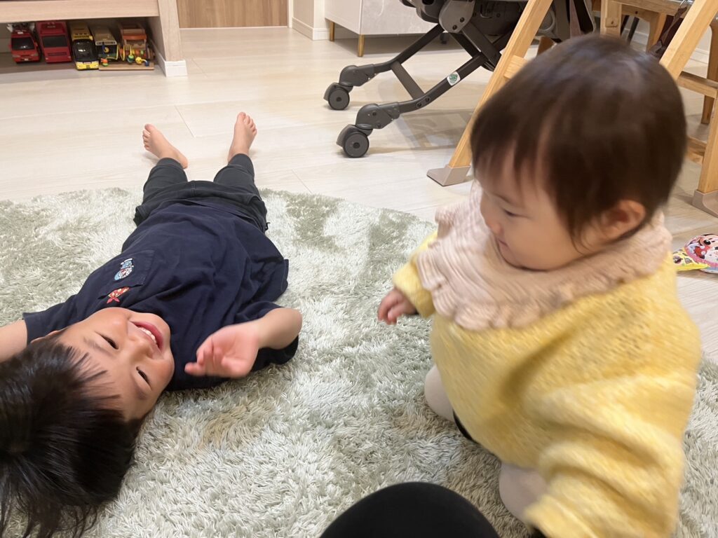 2歳半差兄妹